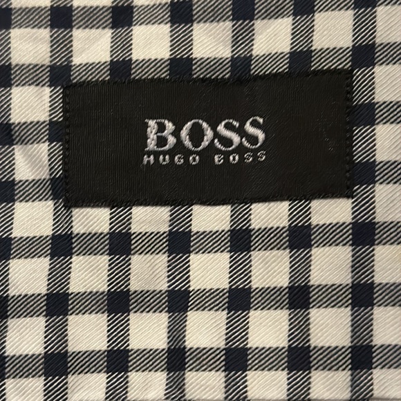 Boss Hugo Boss men’s button up. Black/white. Neck 17 Sleeve 32/33 - Picture 2 of 4